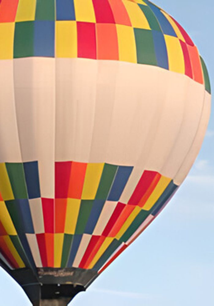 Hot air balloon, sharp after unblur
